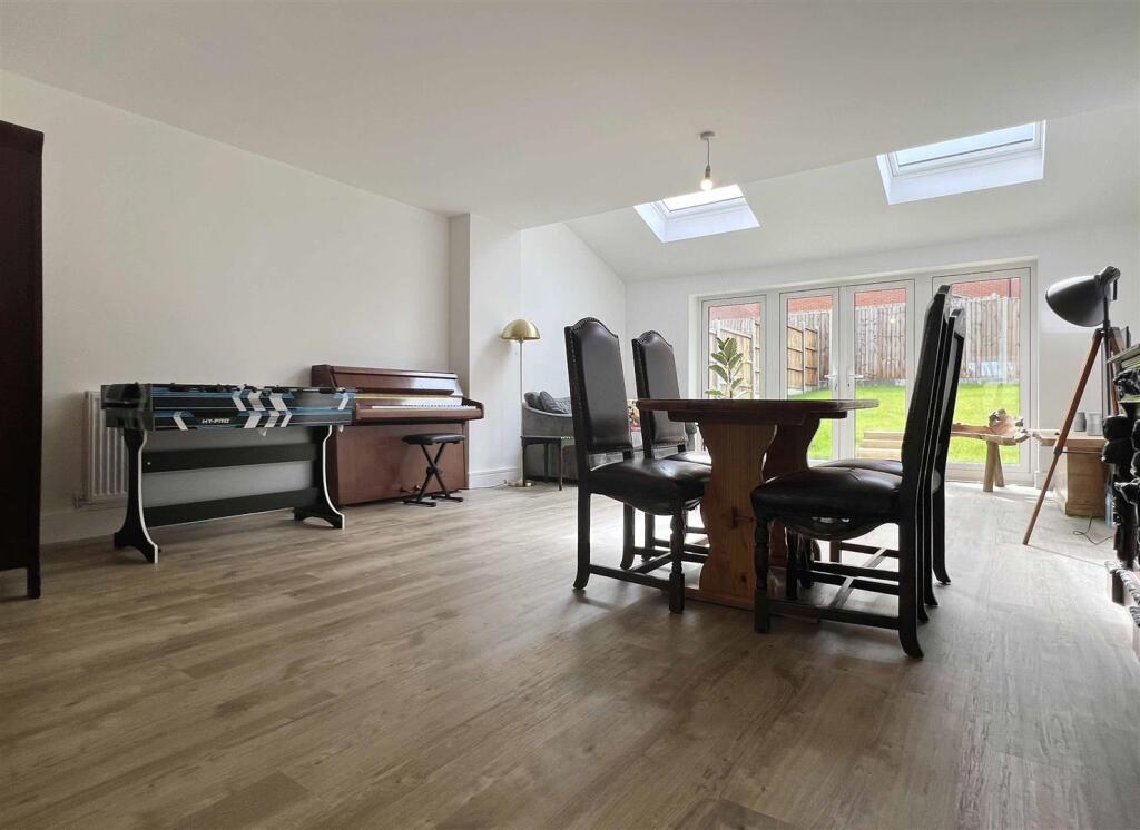 Reception Room.jpg