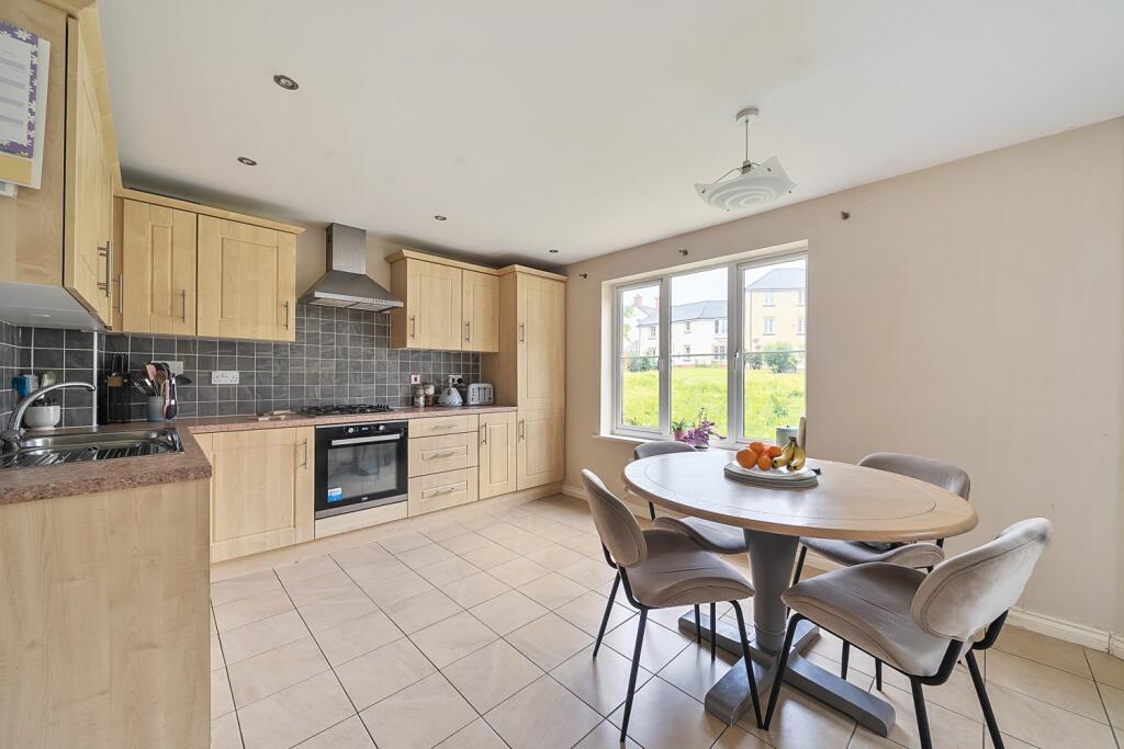 1309258-8-684a9f13d3a5b