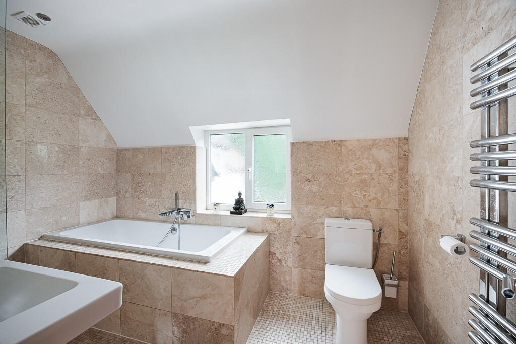 29_bramley_road_3...