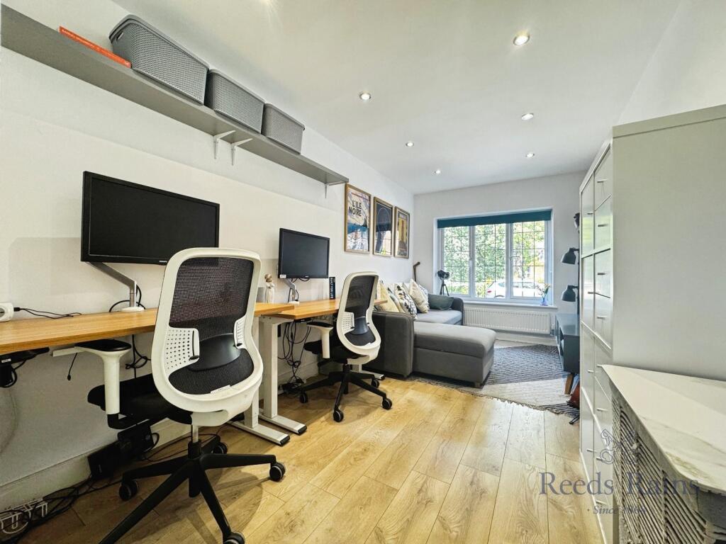 Study/ Reception Roo