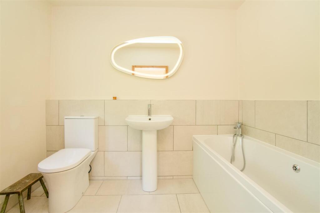 Ensuite Bathroom