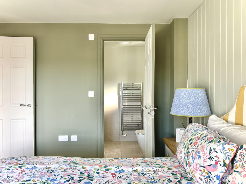 Master to En-Suite