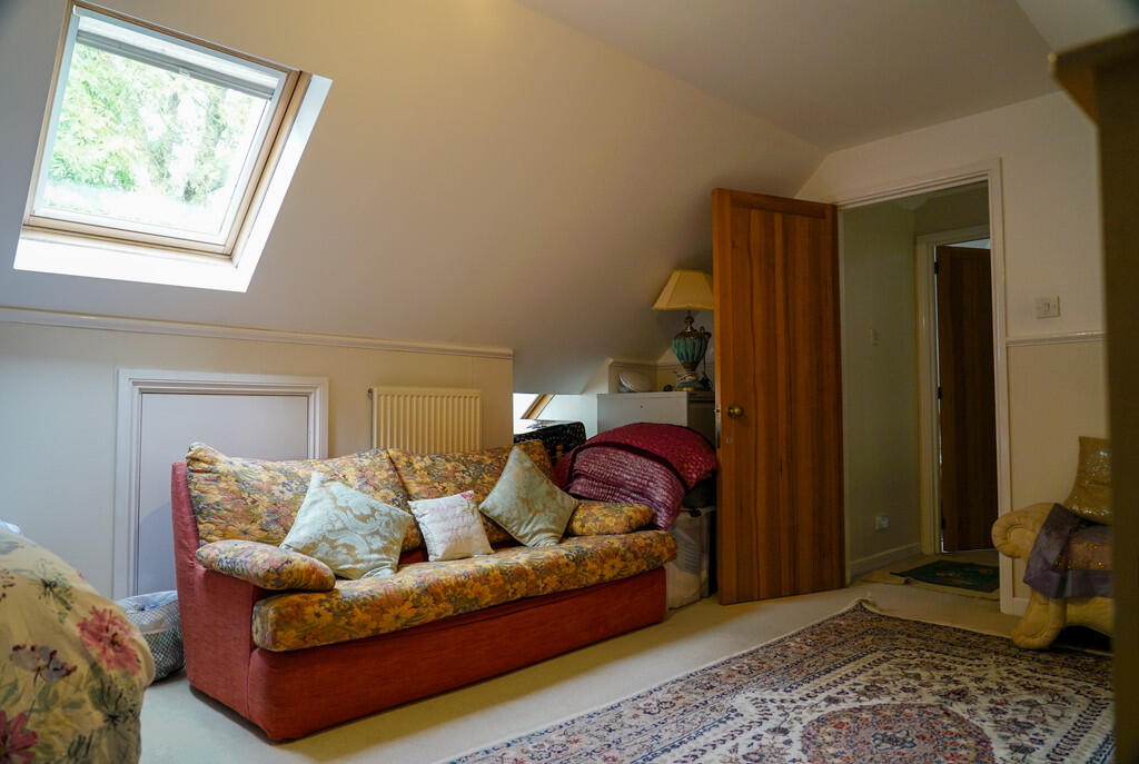 Mulberry Cottage-...