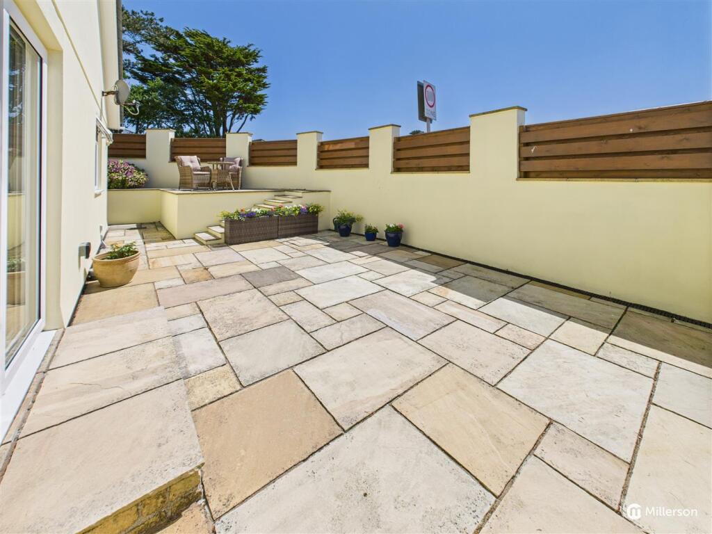 Front Patio / Terrace