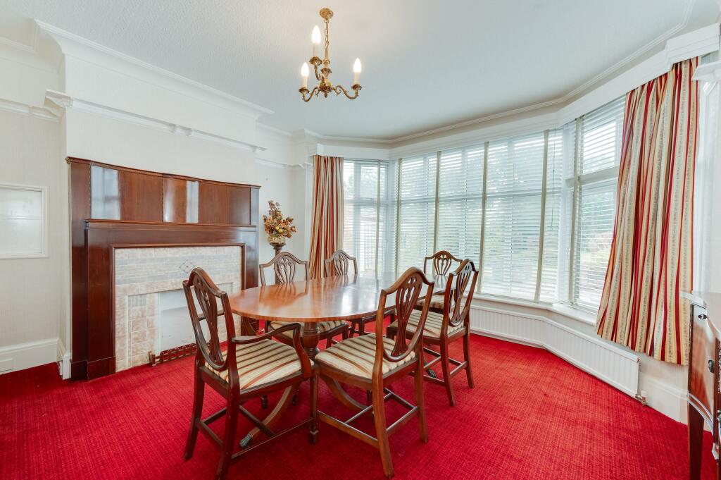 KITCHEN, DINING ROOM, LOUNGE AND GARDEN ROOM
