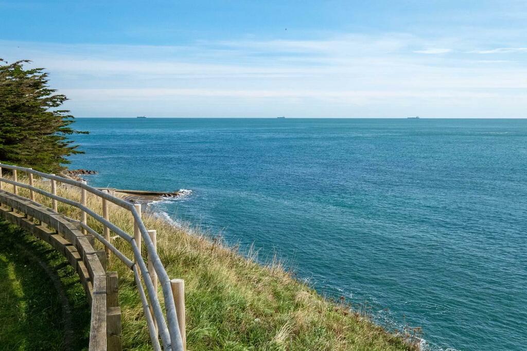 Bonchurch Beach