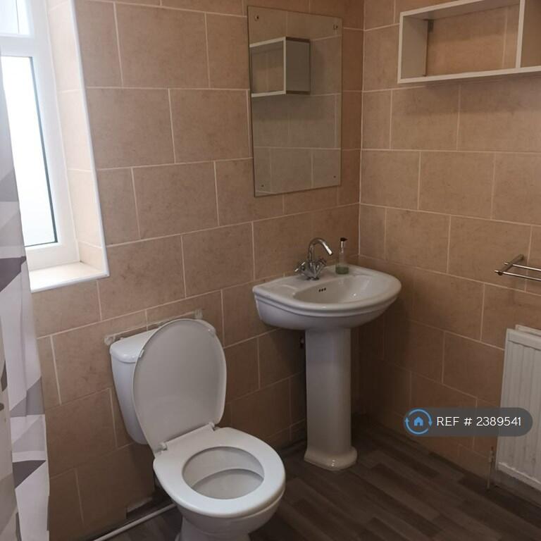 Two Clean Shared Bathrooms