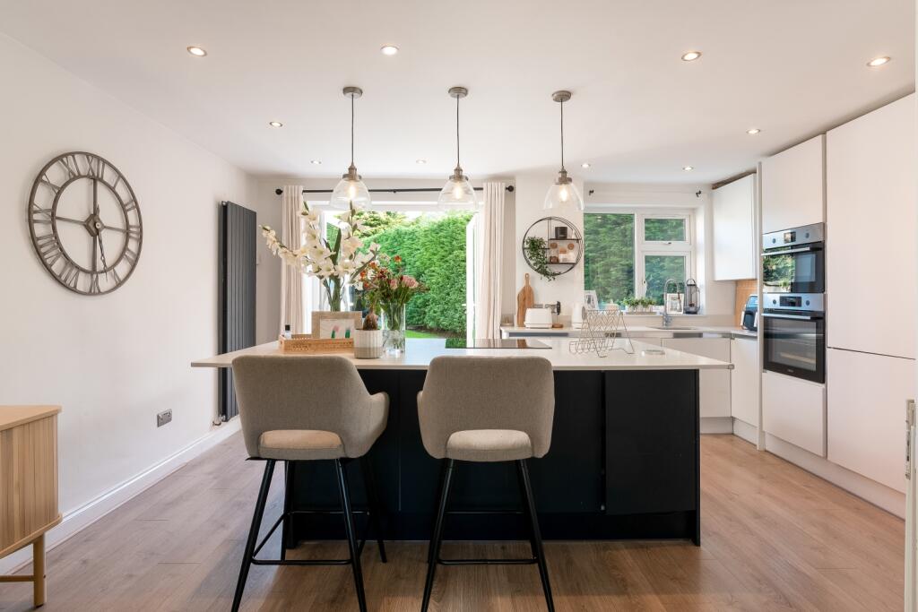 51 St. Andrews Crescent-5