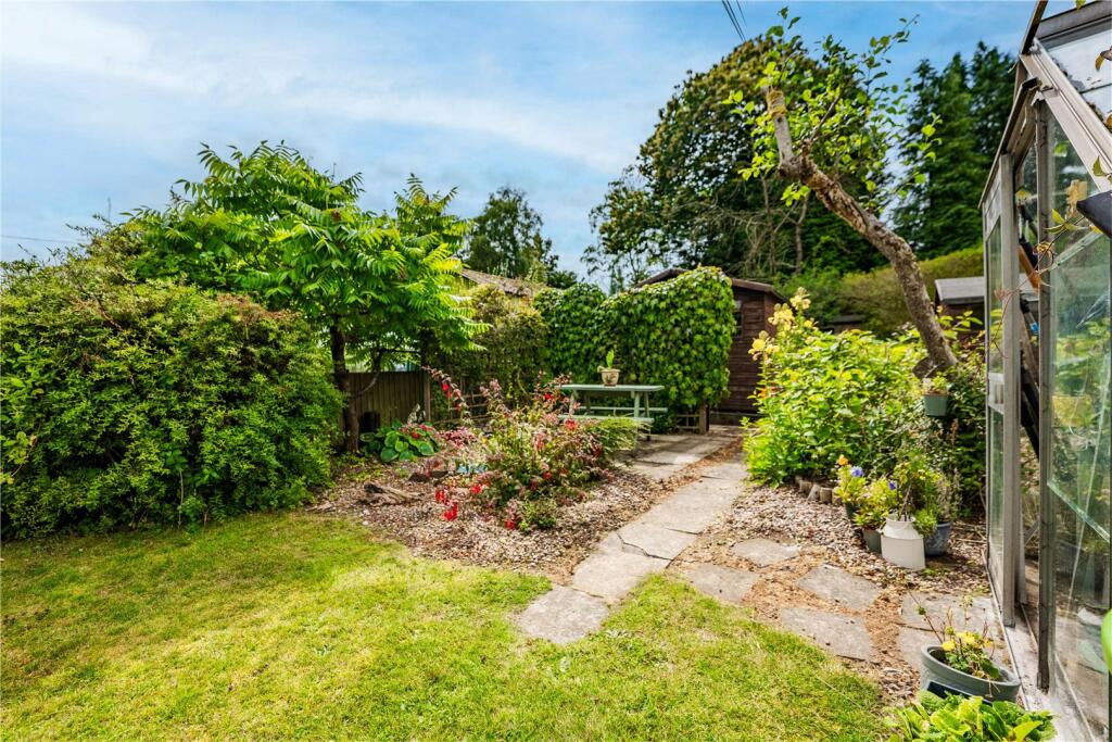 30 Longdale Lane-53.jpg