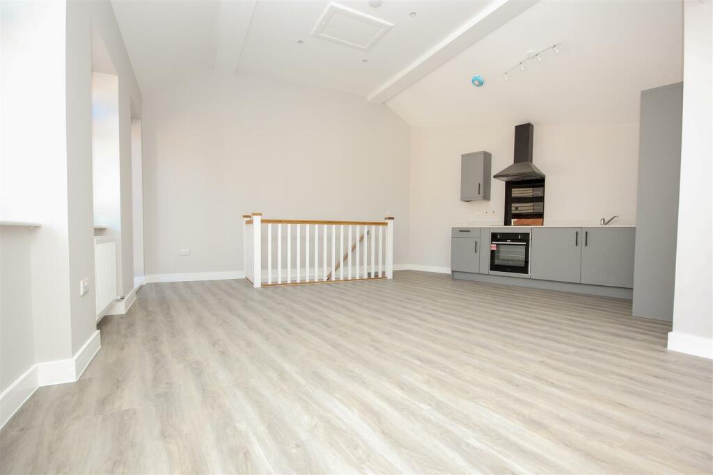 Living Area.jpg