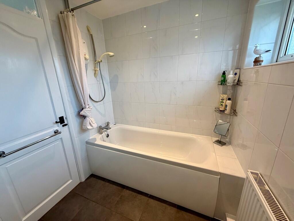 121 Mallon Dene B...