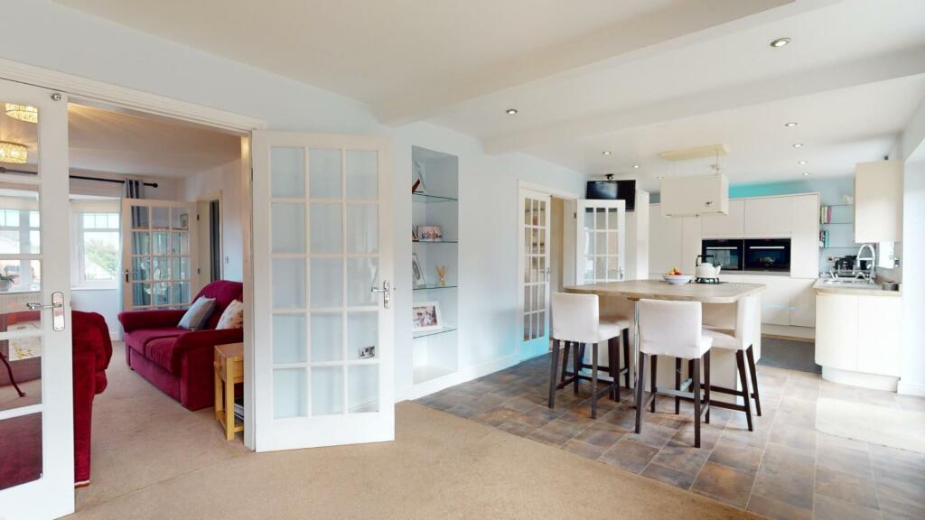 KITCHEN/DINING/FAMILY ROOM