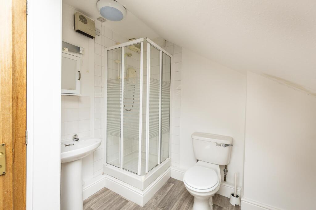 Bathroom ()