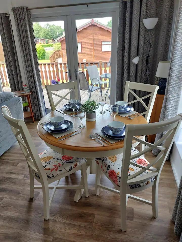 Eb0edc64-4b8a-4695-809d-d19b55b5ed97