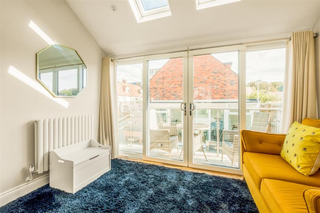 1 windlesham Close-11.jpg