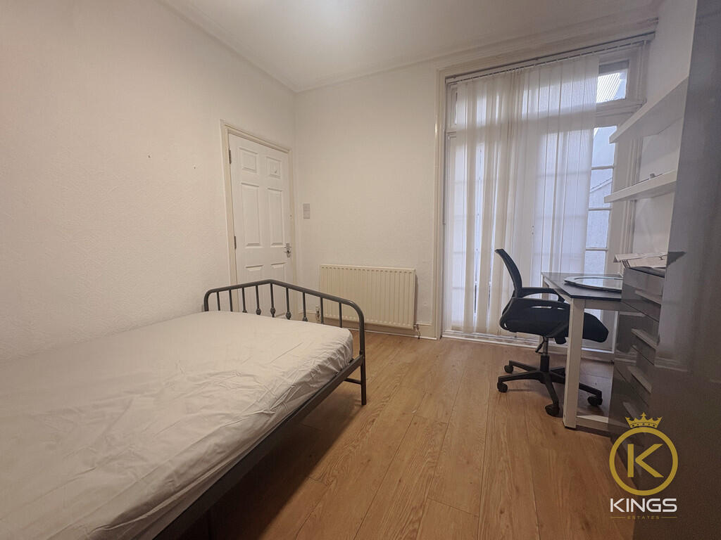 66 DEVONSHIRE AVE...