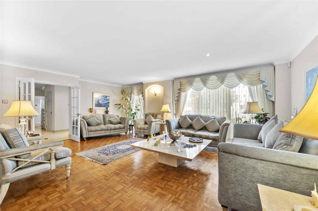 Formal Drawing Room