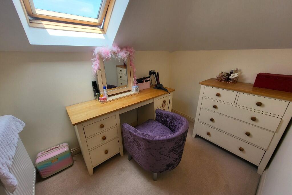Bed One Dressing A.