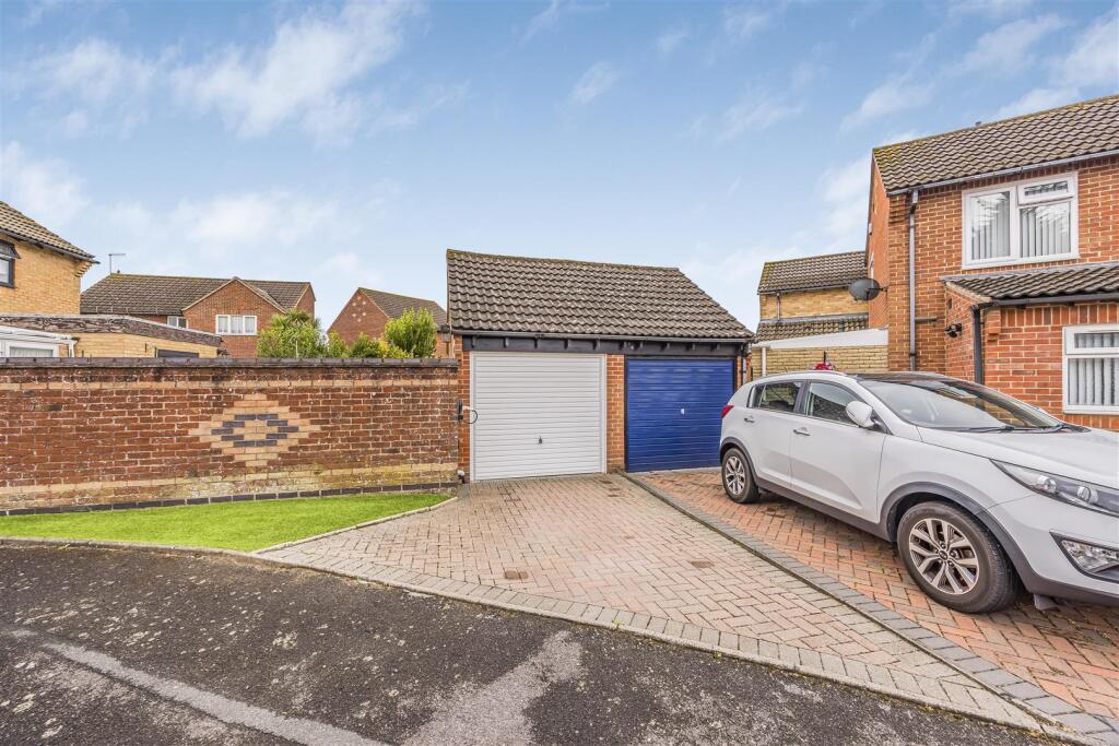 1 Adstone Lane, Anchorage Park, Portsmouth-Portico