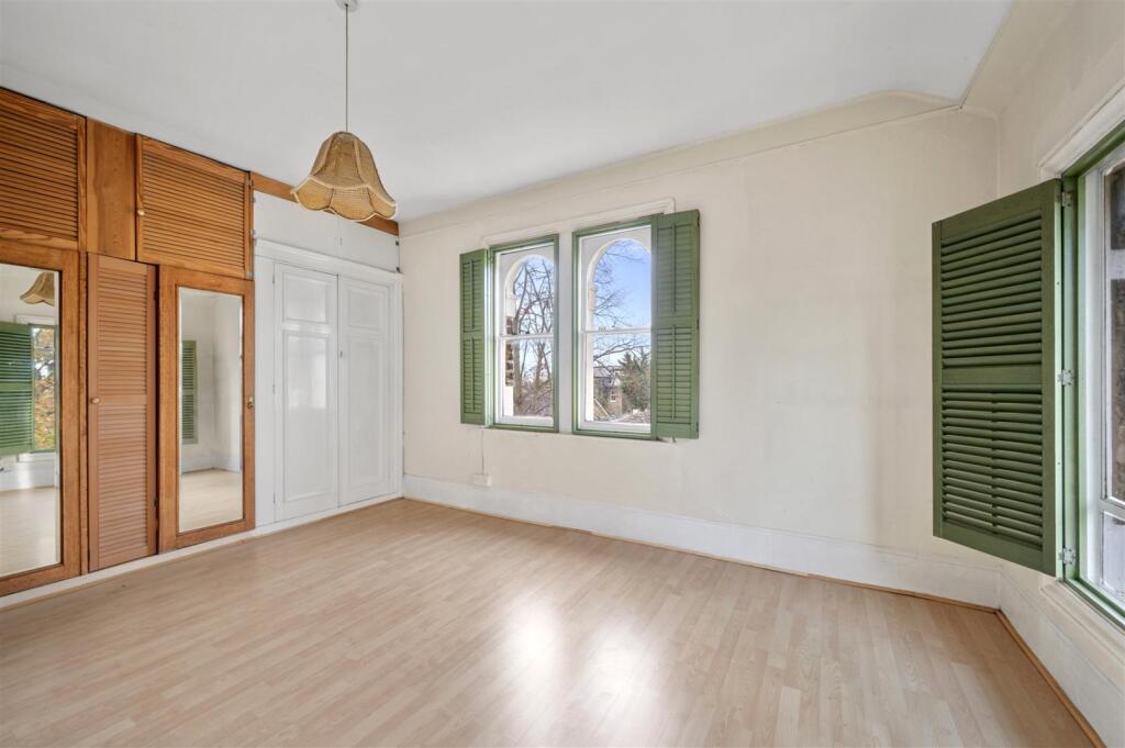 Flat 3 Lansdowne Court,10.jpg