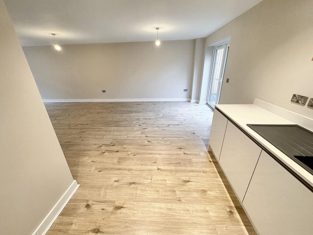 Lounge / Diner / Kit