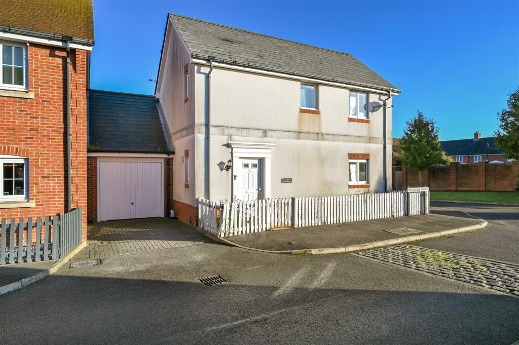 59 Meadow drive, Henfield, BN5 (2).jpg
