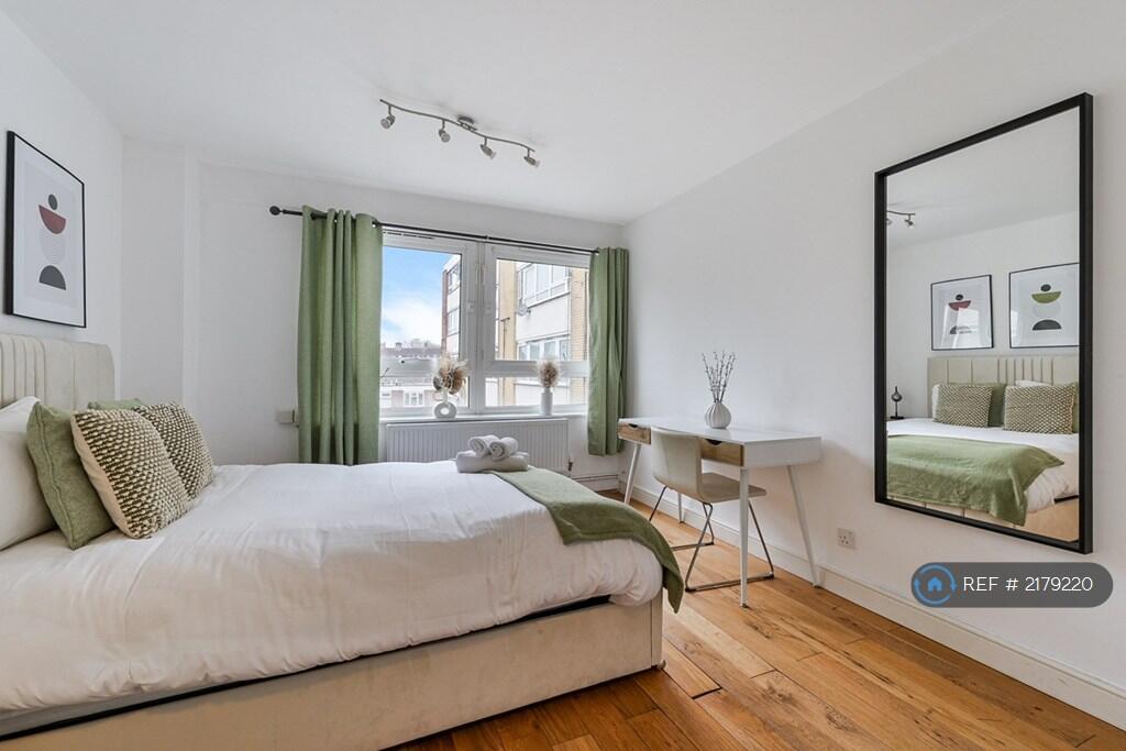 Bedroom 1 - Double En Suite