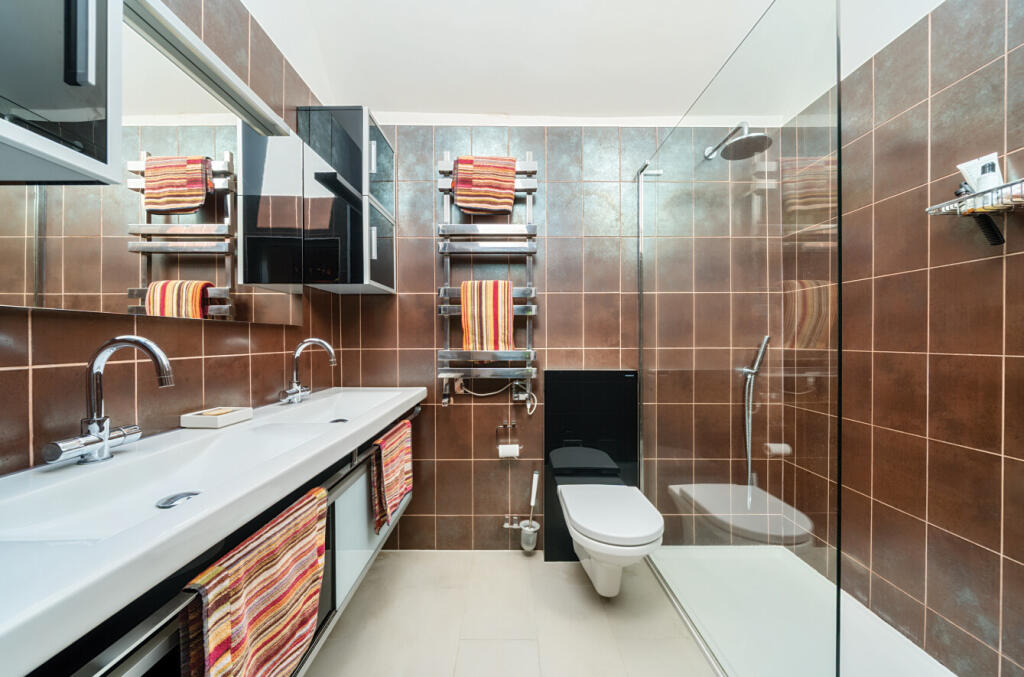 1335265-41-689256...