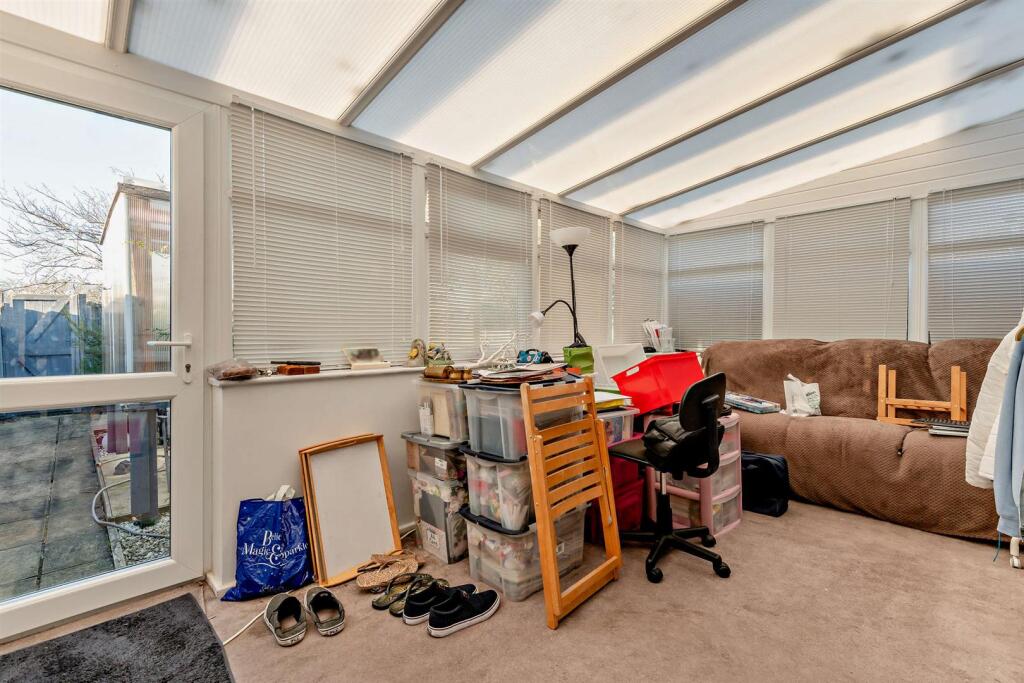 8674482-interior02-800.jpg