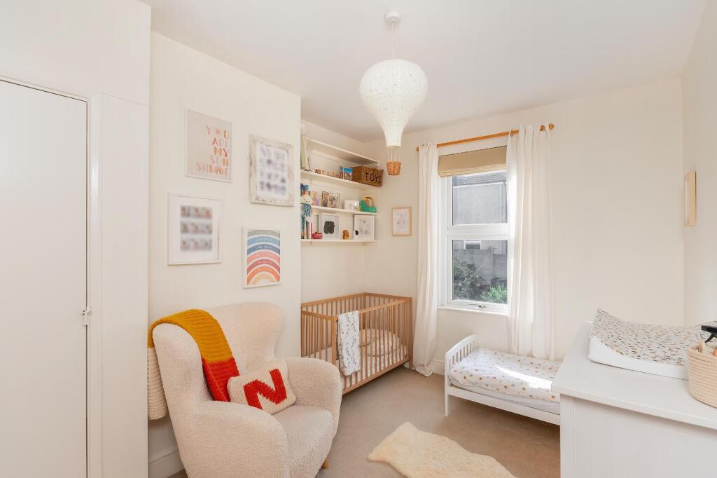 1B1R6BN - Bedroom E.jpg