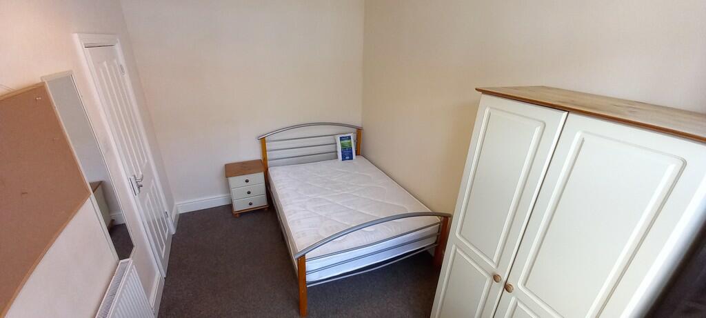 ground floor bedr...