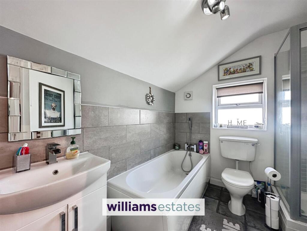 Upstairs Bathroom