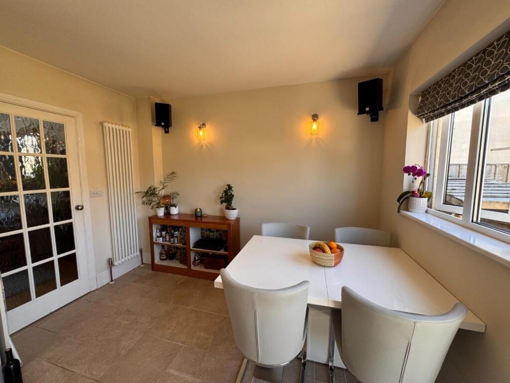 Kitchen/Dining Room