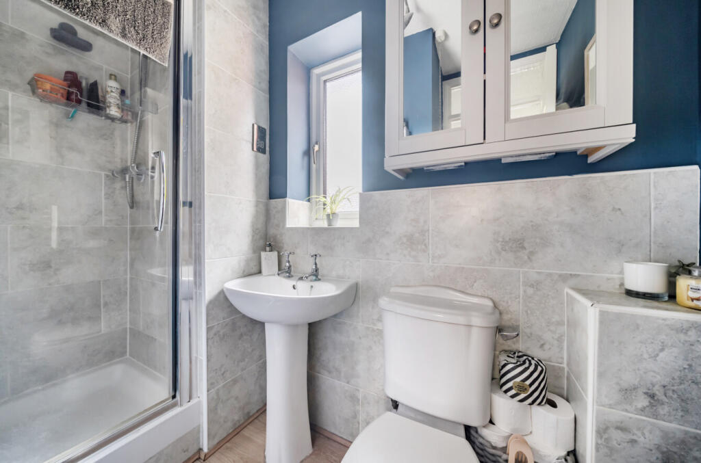 1371505-18-6904db...