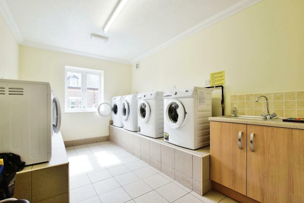 Laundry room.jpg