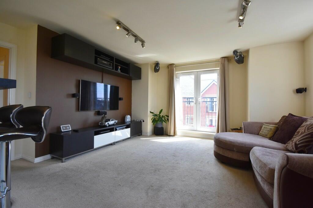 Living Room-min