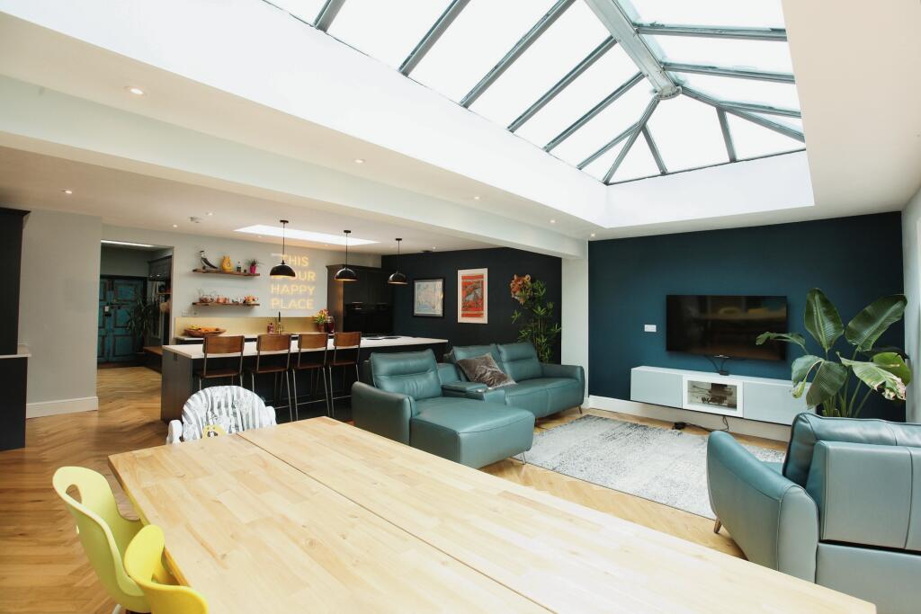 Kitchen/Family Room