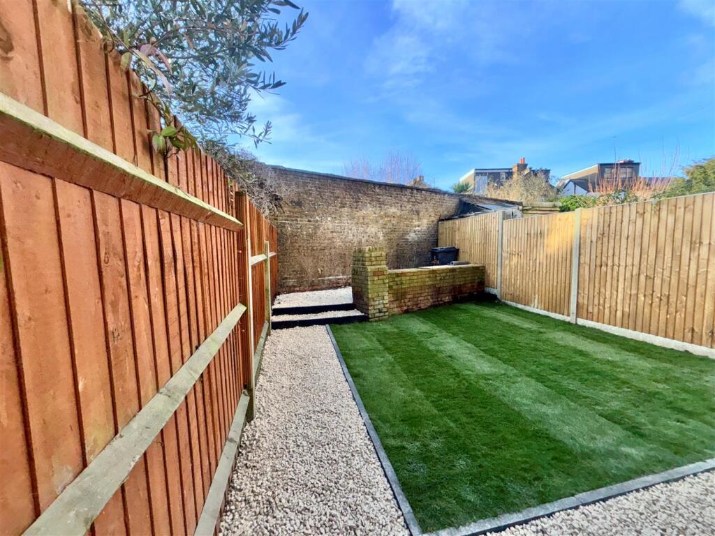 Garden 2.jpg