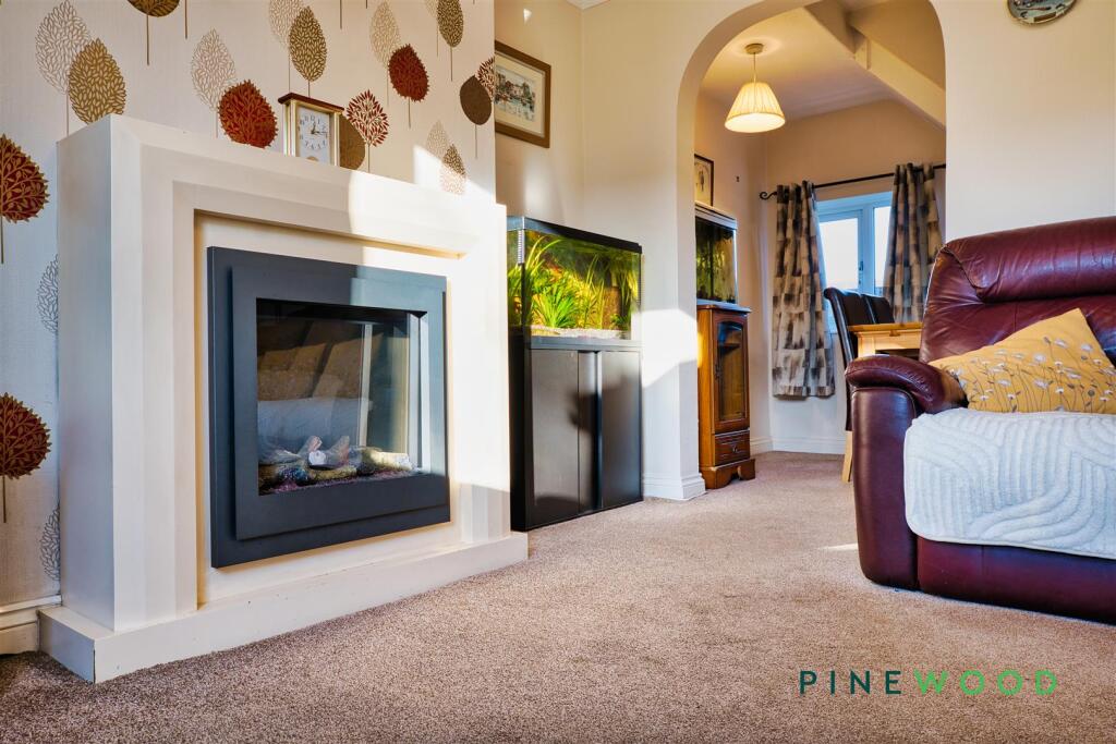 Clowne Road, Barlborough, Chesterfield, Derbyshire, S43