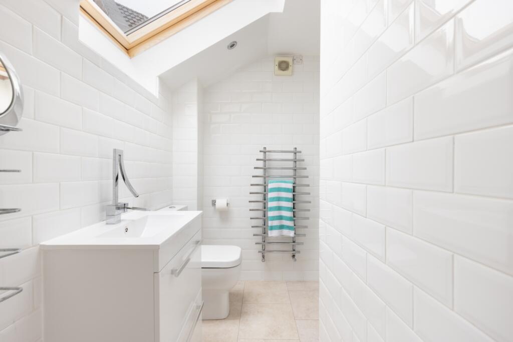 Ensuite Shower Room Bedroom 4