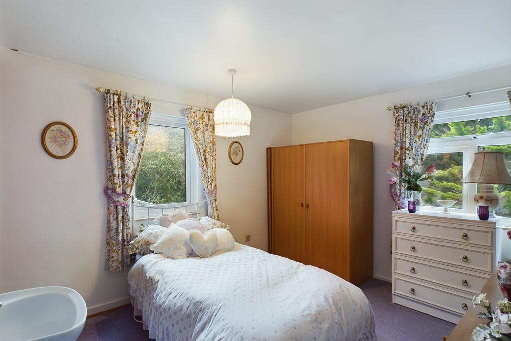 CAM01689G0-PR0447...