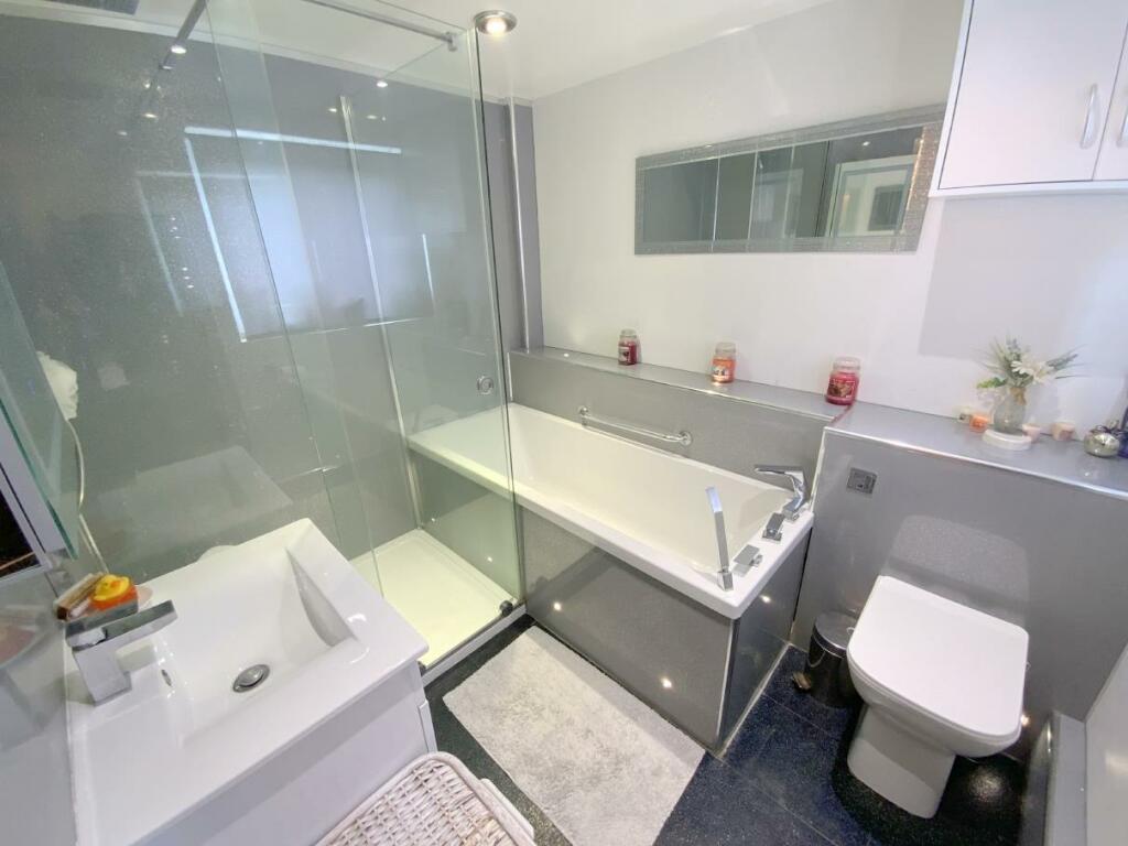 Annex Bathroom