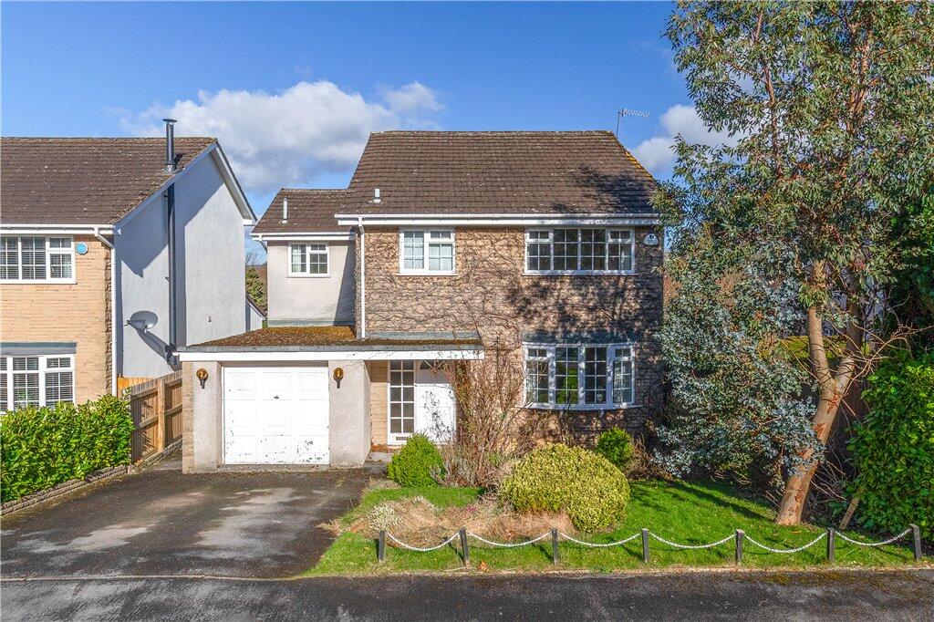 2 Briery Close