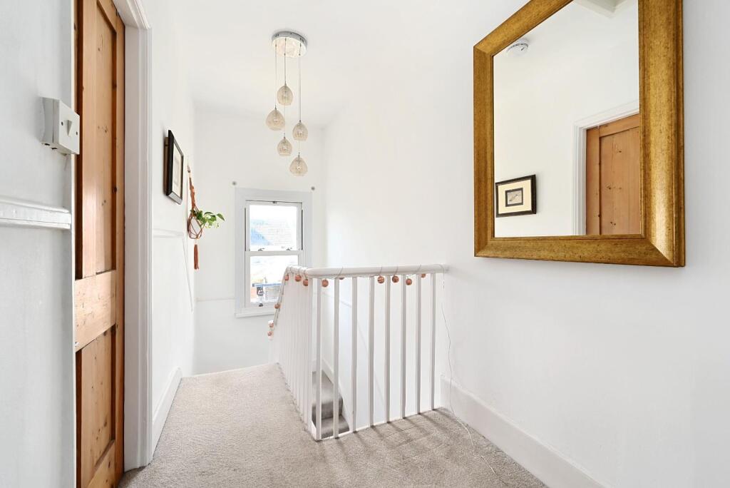 26 Livingstone rd bn3 (17).jpg