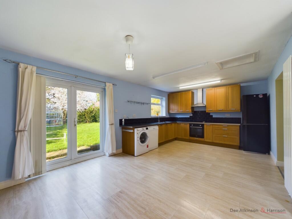 Kitchen/Dining Room