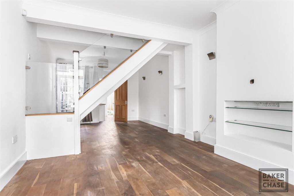 Open plan lounge/diner