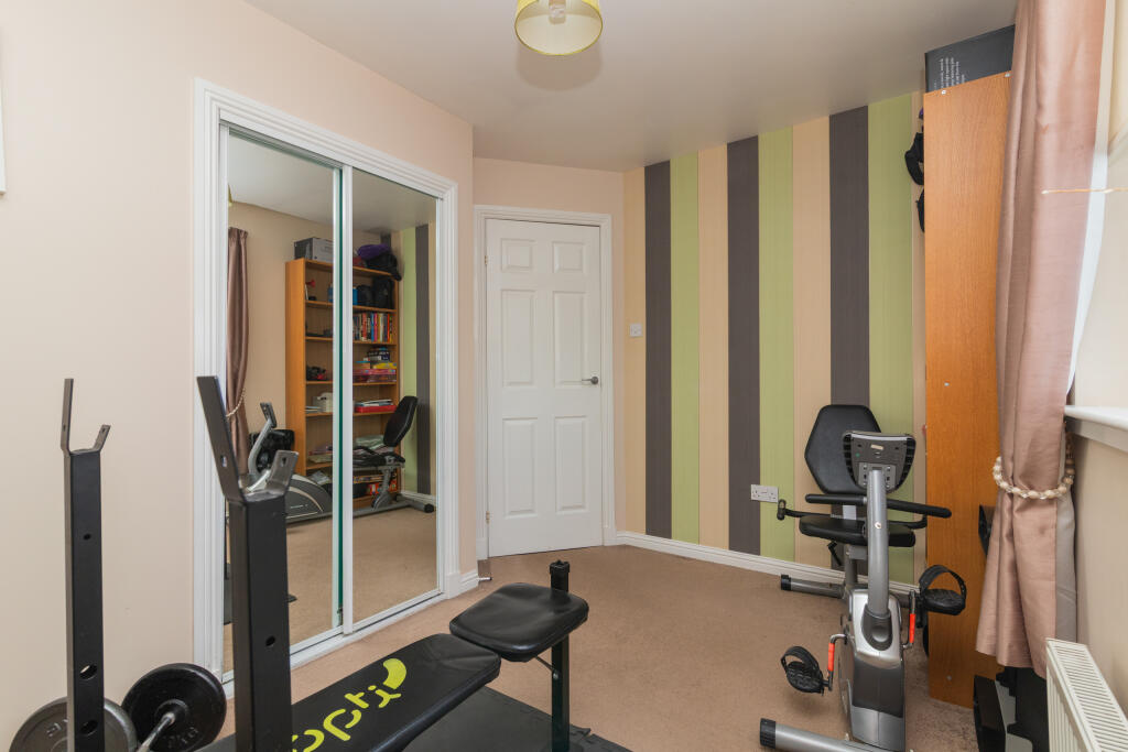 42 Strathcarron Drive, Paisley PA27AW-26