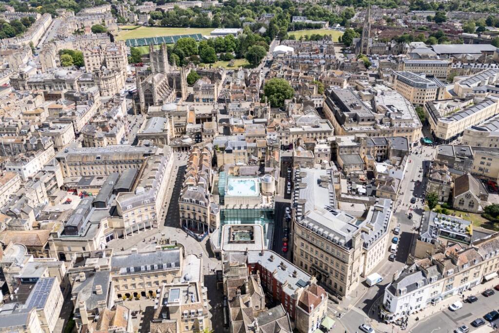 Flat 3, 9 Lower Borough Walls, Bath BA1 1QR-9.jpg