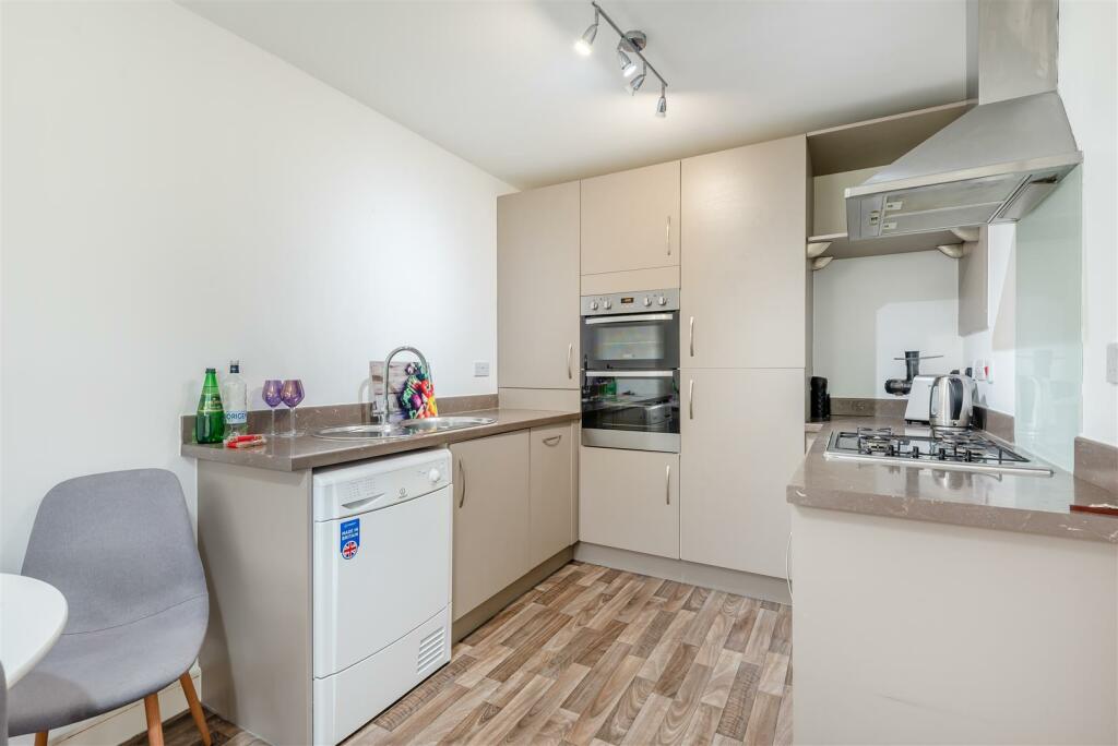 8624495-interior14.jpg