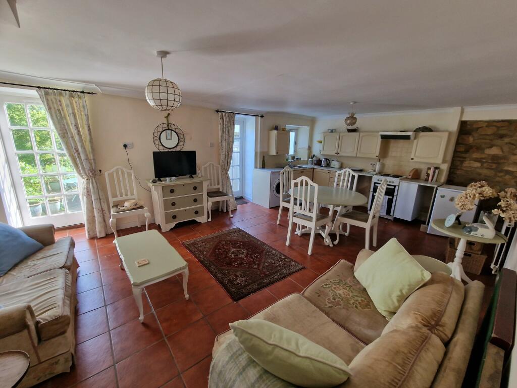 Kitchen-Family Room